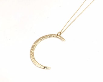 Gold Crescent Moon Necklace, Gold Moon Necklace, Moon Phase Necklace, Moon Pendant, Golden Moon Necklace, Crescent Moon Jewelry