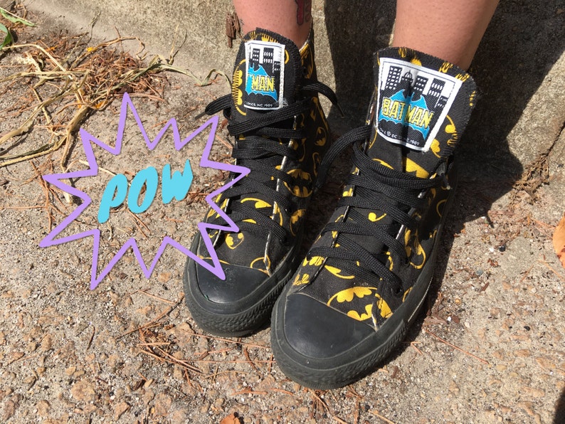 batman converse size 6