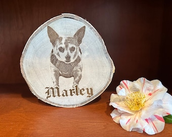 Personalized Pet Engraving on a Tree Slice, Your cat/dog/bird/animal laser engraved on a wood round, custom wood art