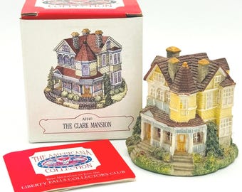 Liberty Falls Americana Christmas Village: Church and Social Hall