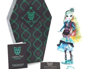 Monster High Haunt Couture Lagoona Blue Collector Doll | Mattel Creations | NRFB Mint Condition Collectible | Original Ghoul Edition NEW