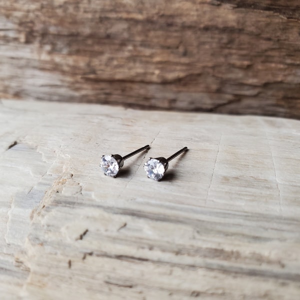 Titanium CZ Crystal Stud Earrings for Earlobe Piercing, Hypoallergenic, Two Sizes, Minimalist Earrings, Sensitive Ears