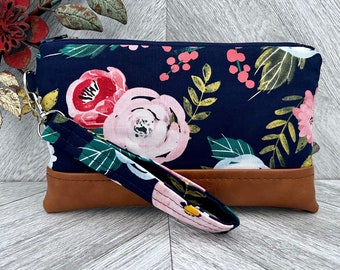 Wristlet Wallet, Iphone Wristlet Purse, Vegan Leather Wristlet, Wristlet Clutch, Stadium Wristlet, Smartphone Wristlet, Evening Bag