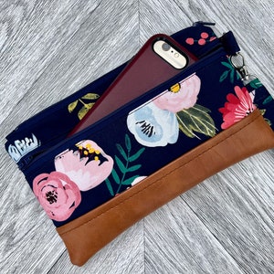 Wristlet Wallet, Iphone Wristlet Purse, Vegan Leather Wristlet, Wristlet Clutch, Stadium Wristlet, Smartphone Wristlet, Evening Bag