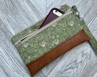 Wristlet Wallet, Iphone Wristlet Purse, Vegan Leather Wristlet, Wristlet Clutch, Otterbox Wristlet, Smartphone Wristlet, Evening Bag