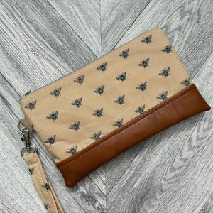 Wristlet Wallet, Iphone Wristlet Purse, Vegan Leather Wristlet, Wristlet Clutch, Stadium Wristlet, Smartphone Wristlet, Evening Bag