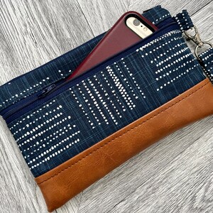 Wristlet Wallet, Iphone Wristlet Purse, Vegan Leather Wristlet, Wristlet Clutch, Otterbox Wristlet, Smartphone Wristlet, Evening Bag