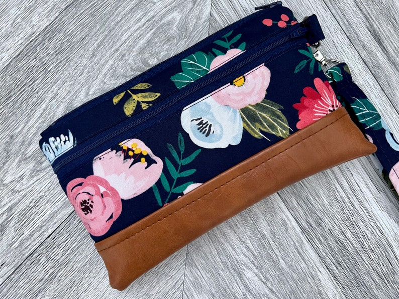 Wristlet Wallet, iPhone Wristlet Purse, Vegan Leather Wristlet, Wristlet Clutch, Stadium Wristlet, Smartphone Wristlet, Evening Bag image 9