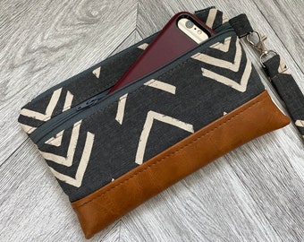 Vegan Leather Wristlet Wallet: IPhone Cellphone Clutch