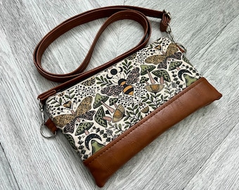 Wristlet Wallet, Crossbody Bag, iPhone Wristlet Purse, Vegan Leather Wristlet, Crossbody Purse, Bees Wristlet, Stadium Wristlet