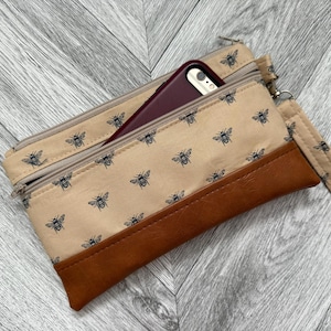 Wristlet Wallet, Iphone Wristlet Purse, Vegan Leather Wristlet, Wristlet Clutch, Stadium Wristlet, Smartphone Wristlet, Evening Bag