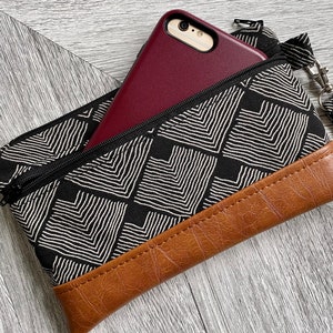 Wristlet Wallet, IPhone Wristlet Purse, Vegan Leather Wristlet, Wristlet Clutch, Large Wristlet, Cellphone Wristlet, Samsung Wristlet