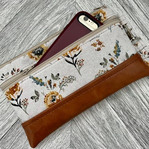 Wristlet Wallet, Iphone Wristlet Purse, Vegan Leather Wristlet, Wristlet Clutch, Stadium Wristlet, Smartphone Wristlet, Evening Bag