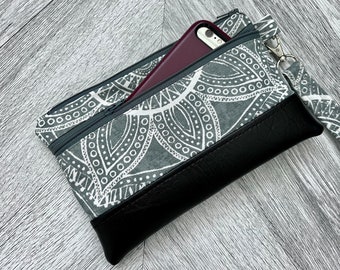 Wristlet Wallet, Iphone Wristlet Purse, Vegan Leather Wristlet, Wristlet Clutch, Otterbox Wristlet, Smartphone Wristlet, Evening Bag