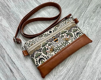 Wristlet Wallet, Crossbody Bag, iPhone Wristlet Purse, Vegan Leather Wristlet, Crossbody Purse, Bees Wristlet, Stadium Wristlet