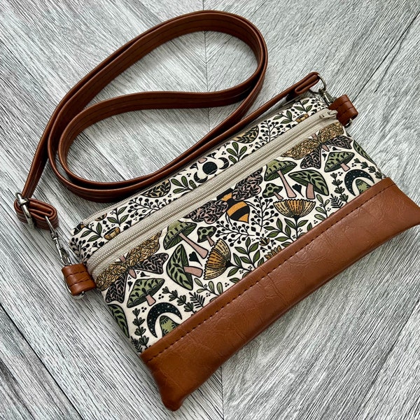 Wristlet Wallet, Crossbody Bag, iPhone Wristlet Purse, Vegan Leather Wristlet, Crossbody Purse, Bees Wristlet, Stadium Wristlet