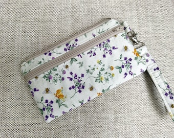 Floral Wristlet Wallet: Iphone Purse