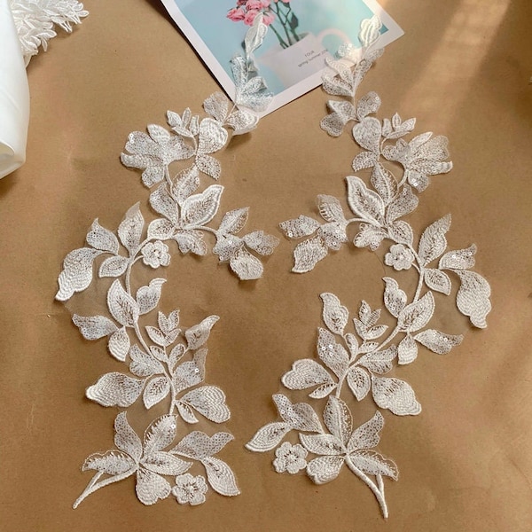 Ivory 3D Clear Sequin Floral Embroidery Lace Applique for Wedding Gown Sleeves, Bridal Veils Lace Pacth