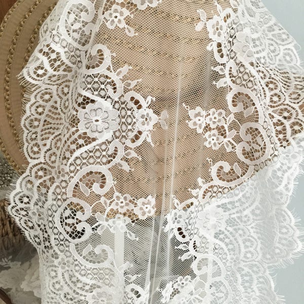3 Meters ivory chantilly eyelash bridal veil lace fabric trim for wedding accessories, bridal gowns , veils