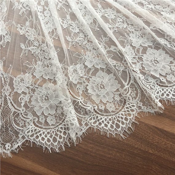 3 Yards Top Quality Ivory Chantilly Lace Fabric , Eyelash