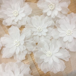 100 pieces Off White 3D Pearl Beaded Flower Lace Applique, Blossom Patch Motif for Wedding Veil Bridal Headpiece Hair Flowers 8 cm