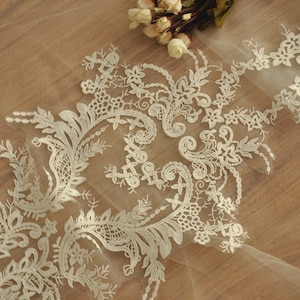 Ivory Bridal Lace Applique, Vintage Style Wedding Gown Applique