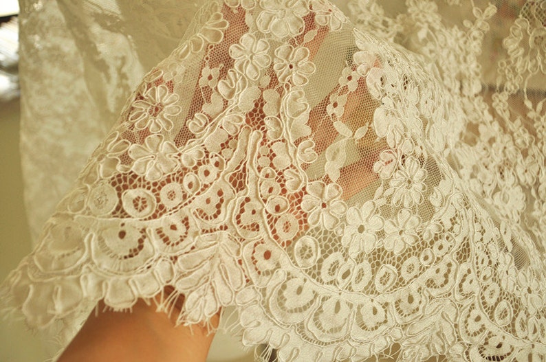 Cord Floral Fabric Bridal Gown Lace Fabric for Wedding Gown Bridal Shrug 3 yards Beautiful Alencon Lace Fabric in Ivory