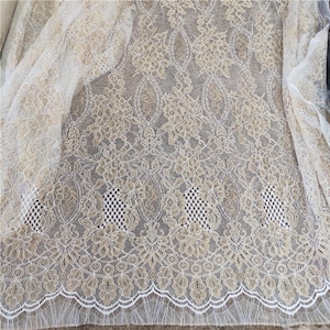 3 Meter pro Stück hellgold Wimpern Chantilly Spitze Stoff für Haute Couture, Hochzeitskleid Braut Stoff Spitze