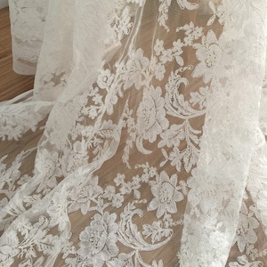 French Alencon Lace Fabric in Ivory With Leaf Pattern, Wedding Gown ...