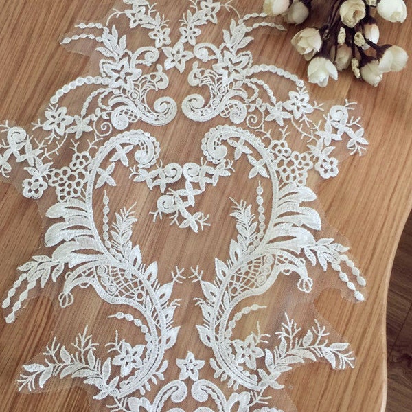 Ivory Bridal Lace Applique, Vintage Style Wedding Gown Applique