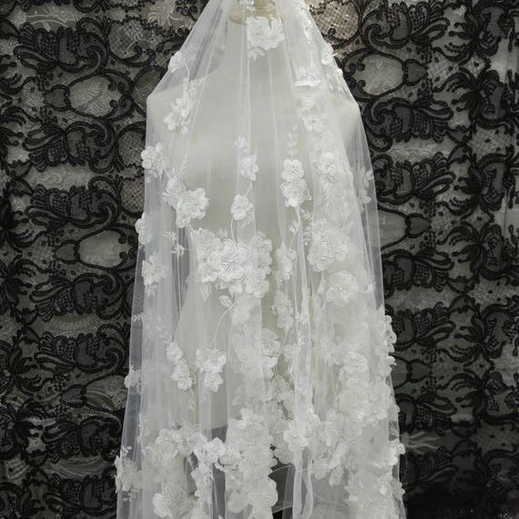 Tissu dentelle exquise perle perlée de fleurs 3D par robe yard pour mariage robe par bal robe dentelle tissu a18a47 Tissu dentelle exquise perle perlée de fleurs 3D par robe yard pour mariage robe par bal robe dentelle tissu a18a47