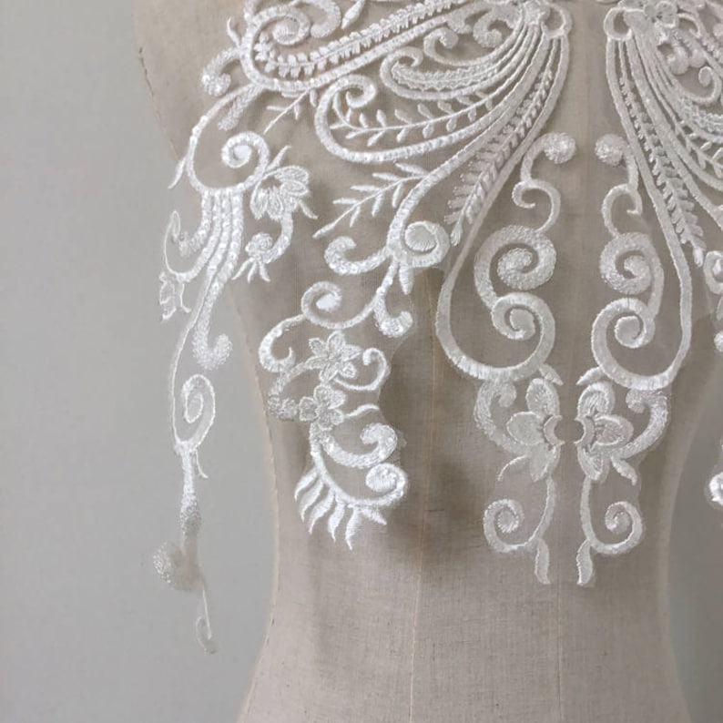 Large Clear Sequin Bridal Gown Embroidery Lace Applique Wedding Dress Bodice Hem Train Veils Accessories