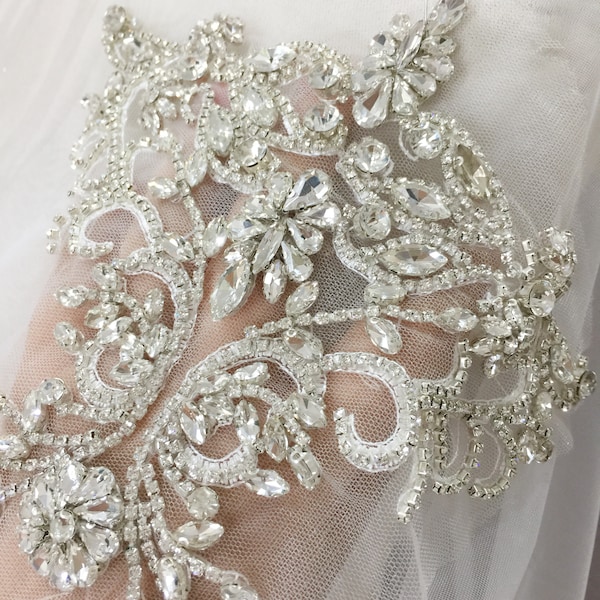 Rhinestone 3D beaded bridal bodice applique , crystal beading lace collar with tulle behind 15x20cm