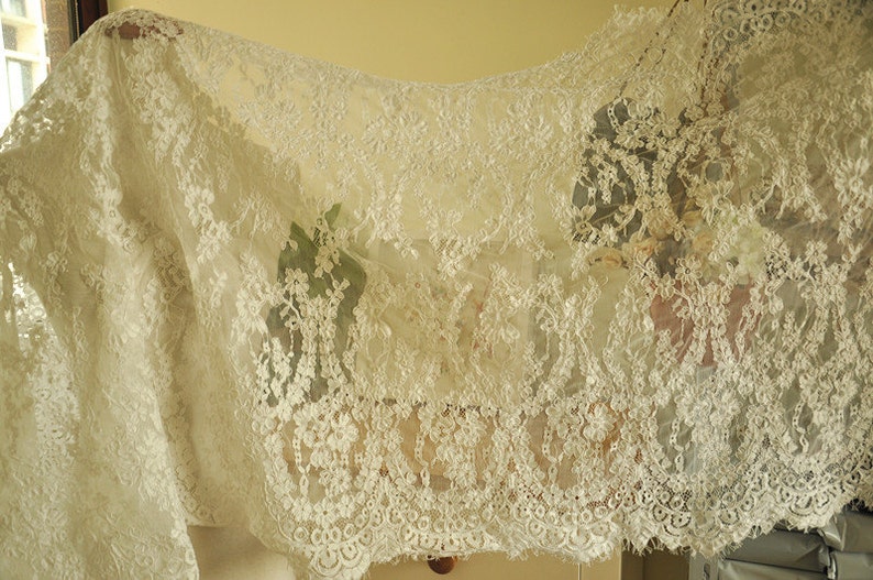 Cord Floral Fabric Bridal Gown Lace Fabric for Wedding Gown Bridal Shrug 3 yards Beautiful Alencon Lace Fabric in Ivory