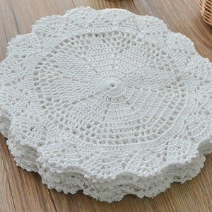 Lot 4 Hand Crochet White Doilies 10&quot; Round Floral Wedding Placemats French Country Coasters Cotton