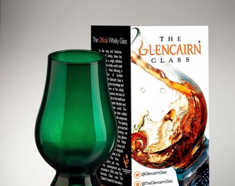 Copa de cata y olfateo de whisky escocés The Green Glencairn