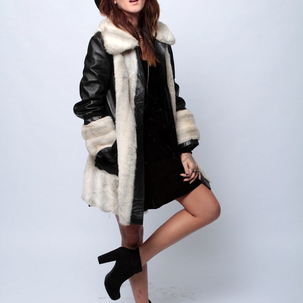Vintage 60s Faux Fur Trimmed Black and White Leather Coat Jacket M L