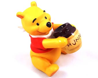 Vintage WDCC Winnie The Pooh Walt Disney Classics Collection Time For Something Sweet Like New In Box With COA Excellent Pooh Bear