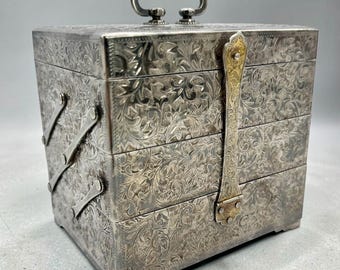 Antique Japanese 950 Silver Jewelry Box Hand Chased Etched Accordion Meiji Period Red Velvet Black Lacquered Rosewood Luxury Engraved