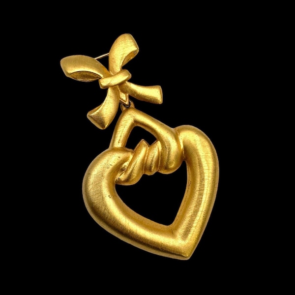 Vintage PRINCE KAMY YAR Brooch Heart Brooch Massive Gold Plated Brooch Designer Runway Valentine Brooch Matte Brushed Gold Love Sweetheart