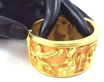 Vintage ELIZABETH TAYLOR Cuff Bracelet Clamper Egyptian Scarce Bold Gold Pharaoh Rare STATEMENT Piece