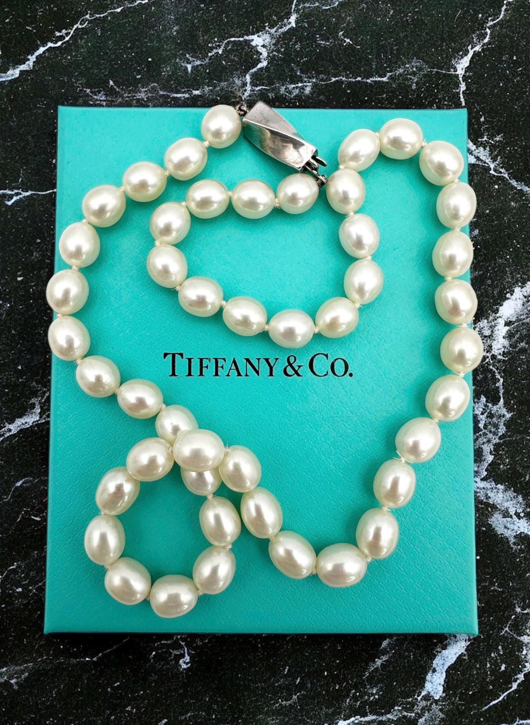 JIWOY Women’s Infinity Necklace – 925 Sterling Silver With Freshwater Pearl Pendant