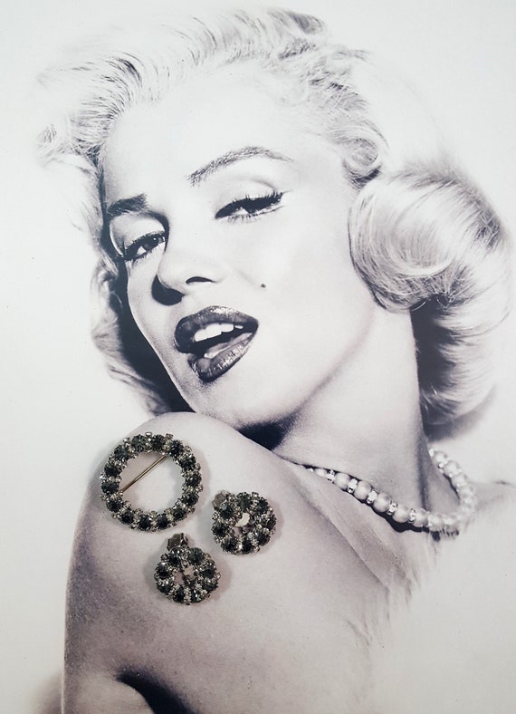 Vintage WEISS Set Weiss Brooch Weiss Earrings Weiss Wreath Brooch Weiss Rhinestone Brooch Weiss Rhinestone Earrings Gifts For Her Smoke Grey