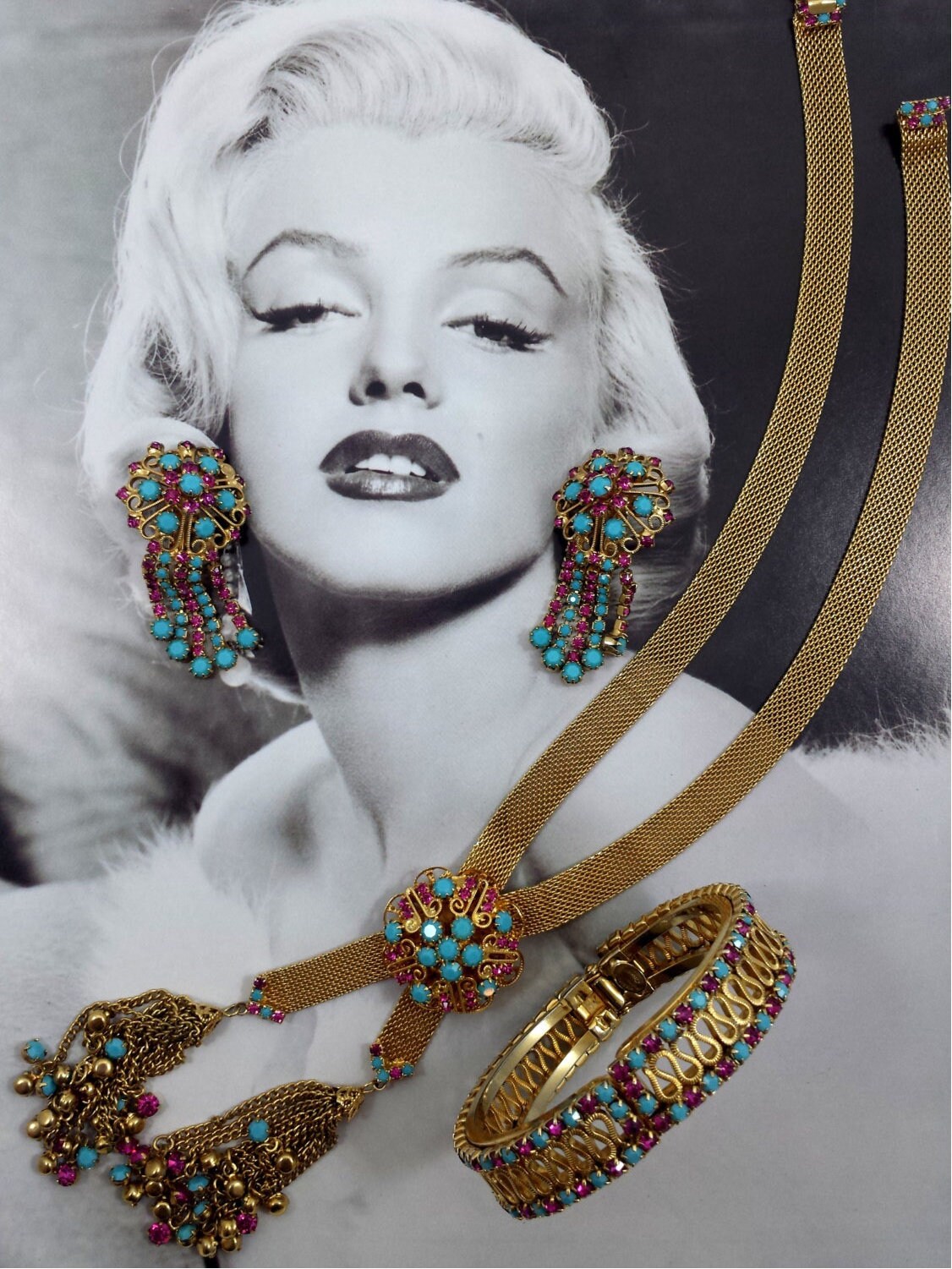 Vintage HATTIE CARNEGIE Necklace Clip Earrings Bracelet Parure