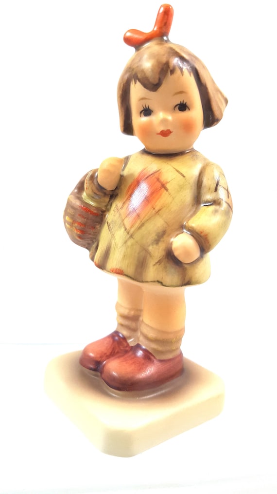 HUMMEL Girl I Brought You a Gift Collectible Rich Colors Hummel Collectors  Club Hummel Club Goebel Figurine Basket Artist Signed 1991 - Etsy