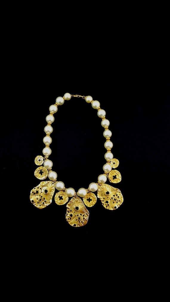 Vintage MONET Necklace BRUTALIST Pearl Necklace Pe