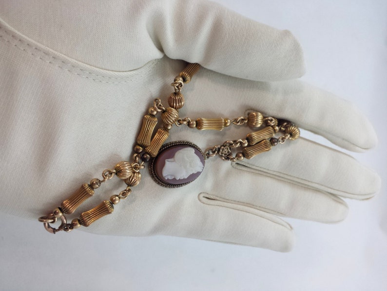 Vintage CAMEO Necklace Gold Filled SHELL Necklace Cameo Petite GORGEOUS Shell Cameo Real Cameo Gifts For Her Mom Cameo Pendant Necklace