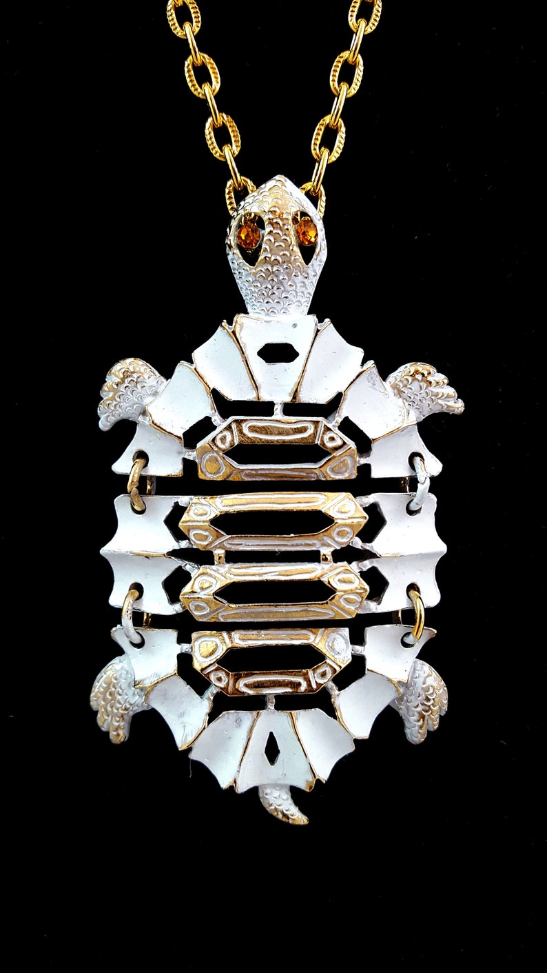 Vintage RAZZA Necklace Razza TURTLE Necklace White Enamel Wash White Turtle Articulated Necklace Rhinestone Eyes Signed AWESOME Find Gift