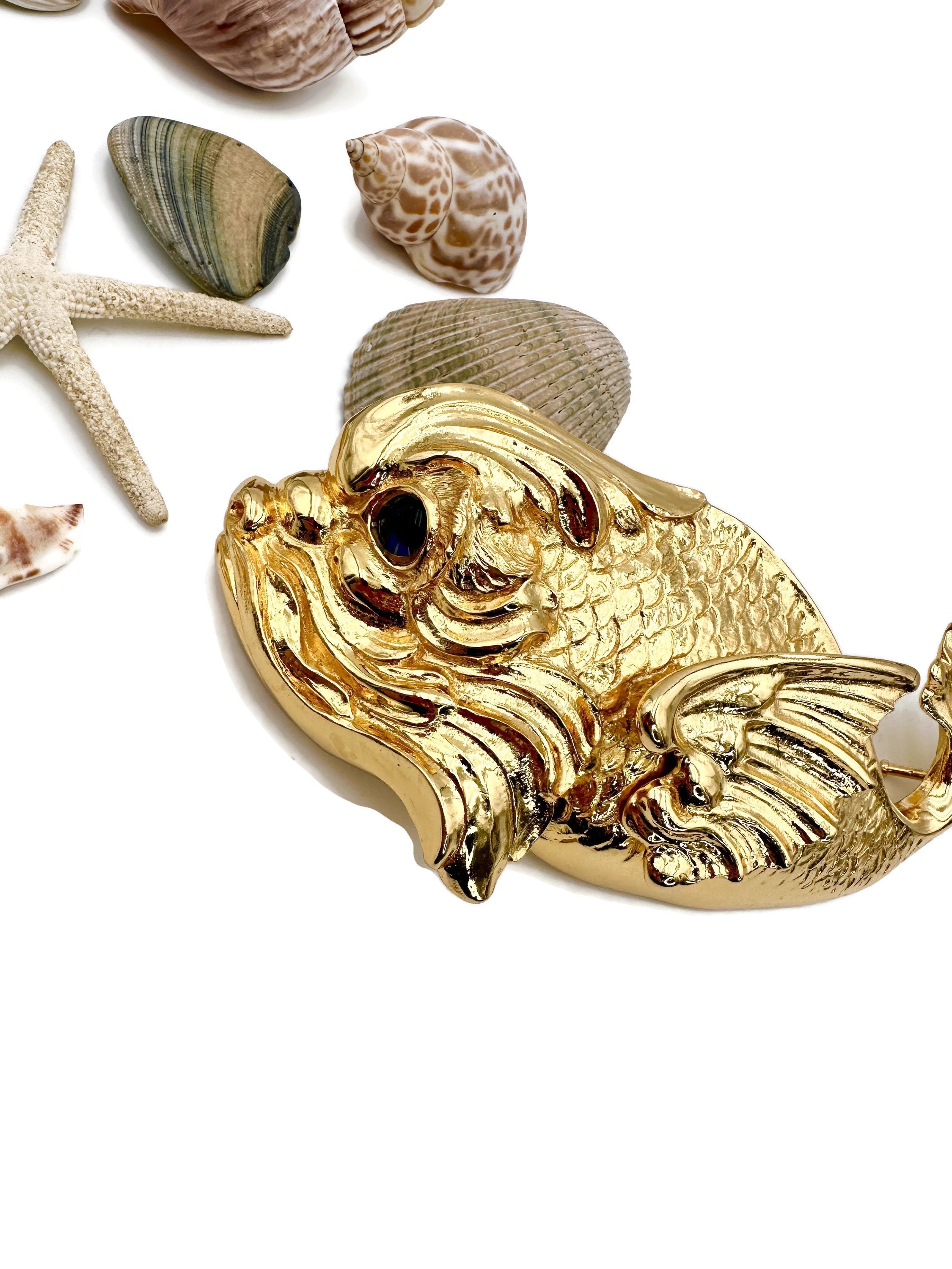 Vintage 1978 Christopher Ross Gold Plated Fish Belt Buckle Vintage Belt Buckle CHRISTOPHER ROSS Fish 1985 Blue Glass  main image 4