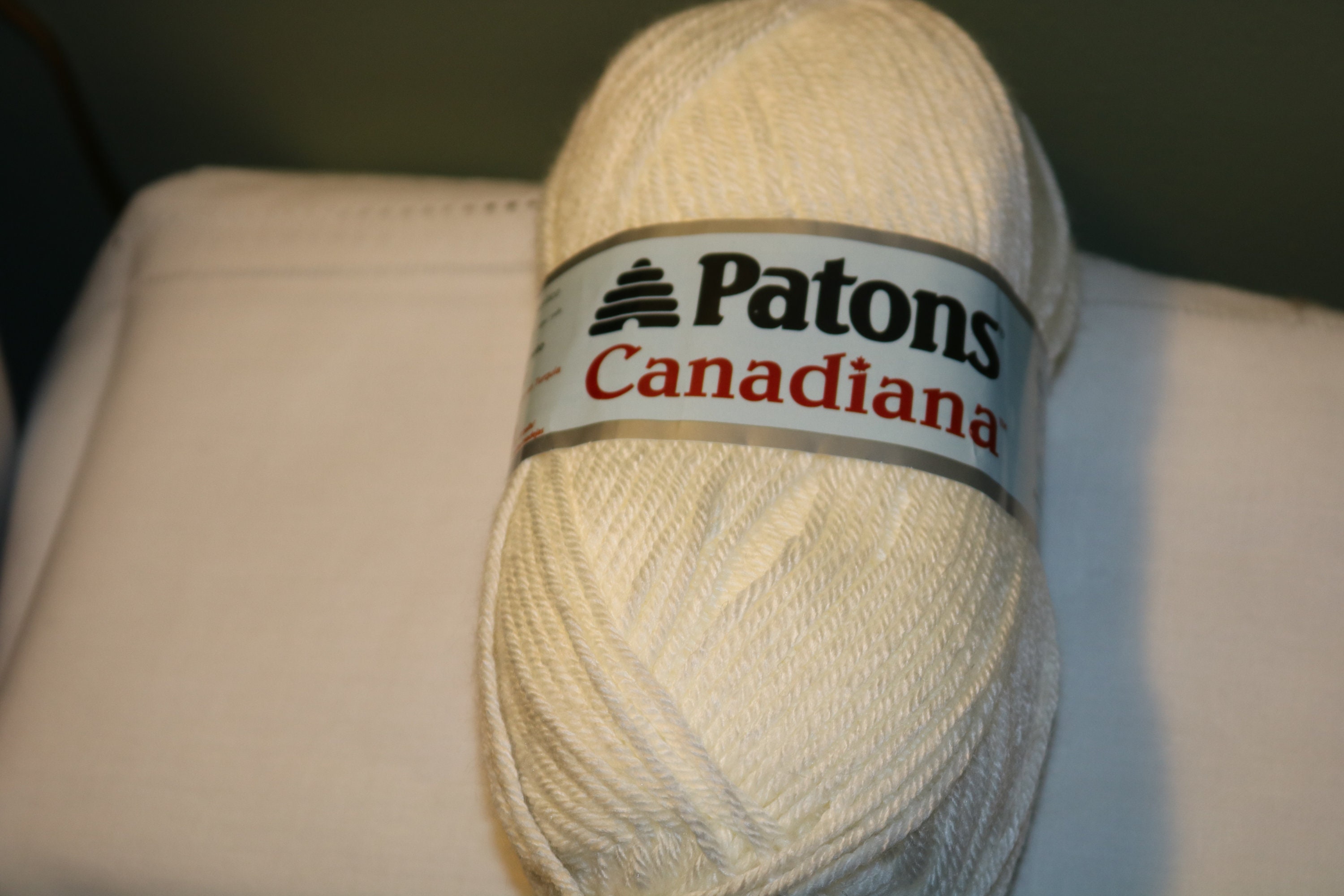 Crafts Patons Canadiana Yarn SolidsWinter White Yarn